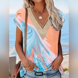 NWT!! Gorgeous Women's Plus Size Casual Fashion Ocean Wave Print Trendy Top💖💖